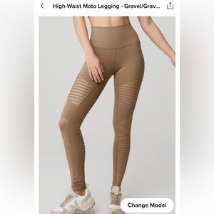 High - Waist Motto Leggings